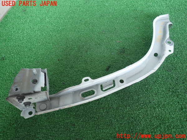 2UPJ-9239141140]セルシオ(UCF31)右ヘッドライトリム 中古_2