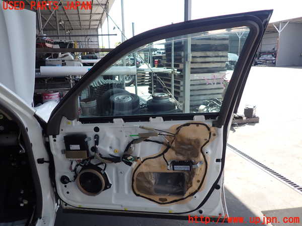 2UPJ-9239141230]セルシオ(UCF31)右前ドア 中古(43R-00012 M505)_5