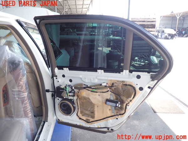 2UPJ-9239141290]セルシオ(UCF31)右後ドア 中古(M5S8)_5