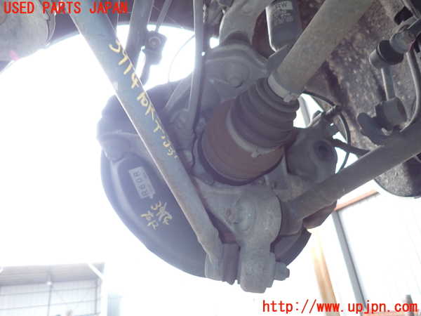 2UPJ-9239144300]セルシオ(UCF31)右リアナックルハブ 中古_2