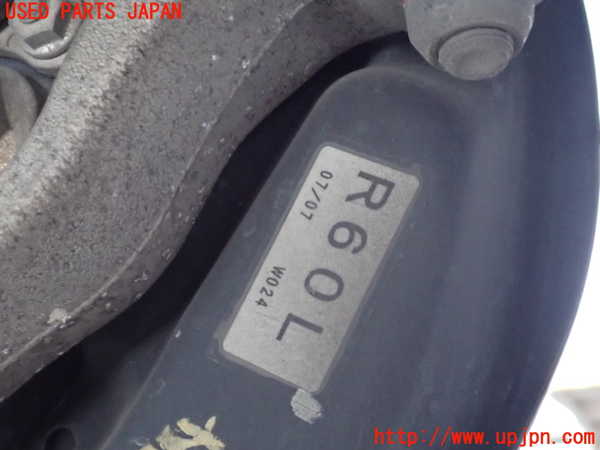 2UPJ-9239144305]セルシオ(UCF31)左リアナックルハブ 中古_3