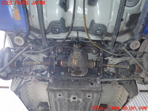 2UPJ-9239145295]セルシオ(UCF31)リアメンバー 中古_2