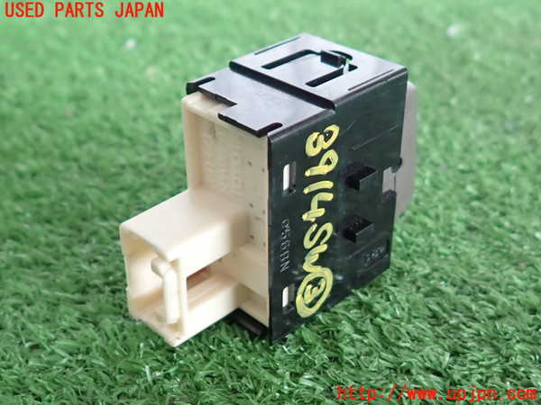 2UPJ-9239146308]セルシオ(UCF31)スイッチ3 (ハイトコントロール) 中古_2