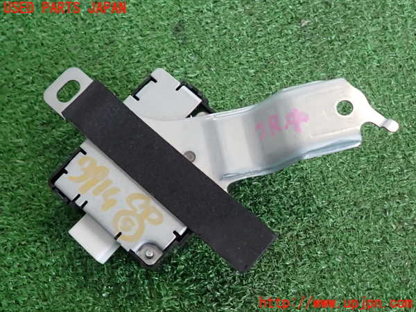2UPJ-9239146150]セルシオ(UCF31)コンピューター5 中古_2