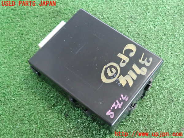 2UPJ-9239146152]セルシオ(UCF31)コンピューター7 中古_2