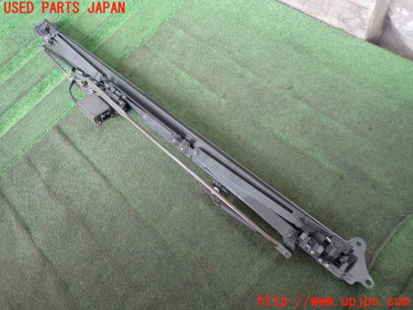 2UPJ-9239147790]セルシオ(UCF31)リアサンシェード 中古_2