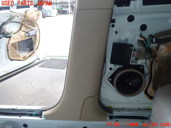 2UPJ-9239147665]セルシオ(UCF31)右センターピラートリム 中古_3