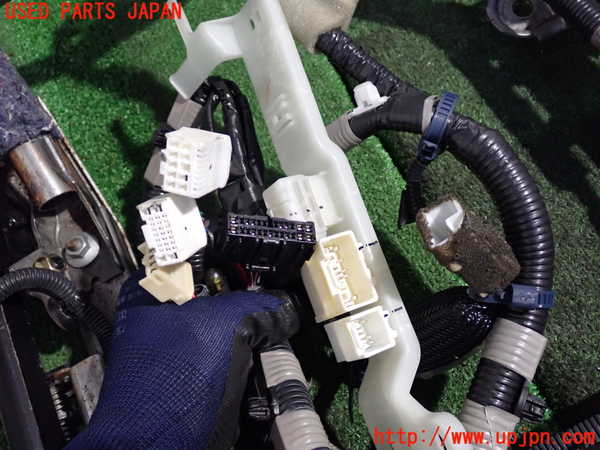 2UPJ-9239147496]セルシオ(UCF31)シートレール1 (2列目左) 中古_3