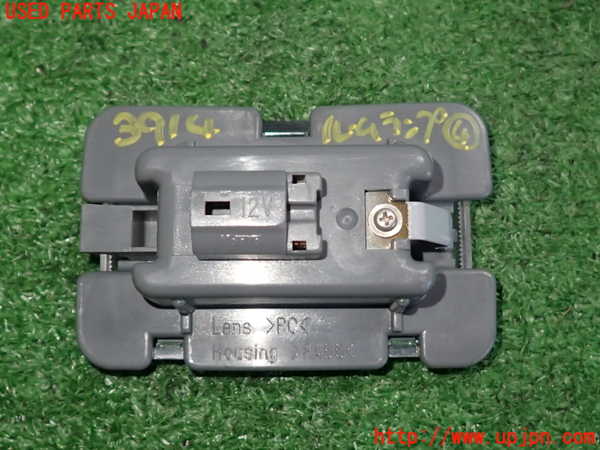 2UPJ-9239146414]セルシオ(UCF31)ルームランプ4 (ラゲッジ真中) 中古_2