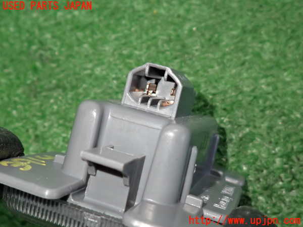 2UPJ-9239146414]セルシオ(UCF31)ルームランプ4 (ラゲッジ真中) 中古_3