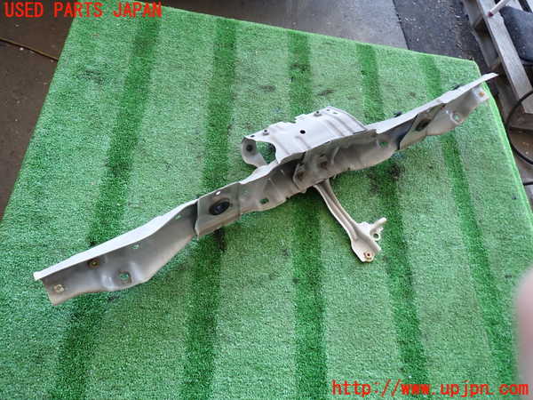 2UPJ-9239151040]ハイエースバン200系(KDH205V)アッパーコアサポート 中古_3