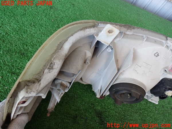2UPJ-9239151132]ハイエースバン200系(KDH205V)左ヘッドライト ハロゲン (ジャンク品) 中古_3