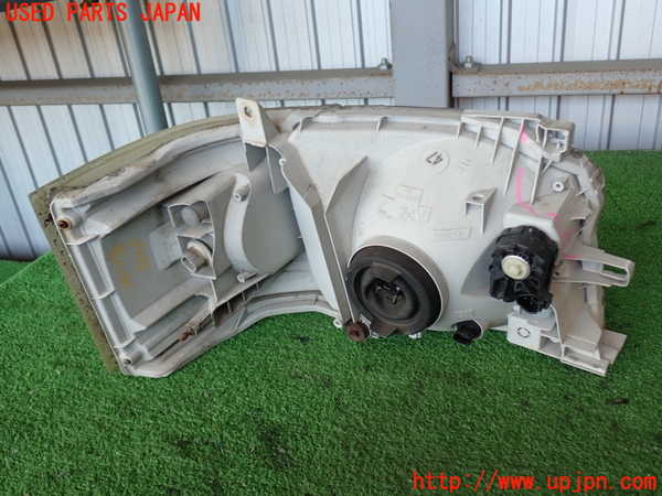2UPJ-9239151132]ハイエースバン200系(KDH205V)左ヘッドライト ハロゲン (ジャンク品) 中古_4