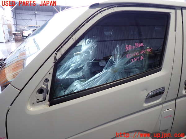 2UPJ-9239151260]ハイエースバン200系(KDH205V)左前ドア (43R-00033) (ジャンク品) 中古_2