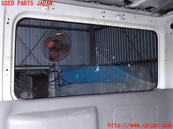 2UPJ-9239151380]ハイエースバン200系(KDH205V)右クォーターガラス (43R-007953) 中古_3
