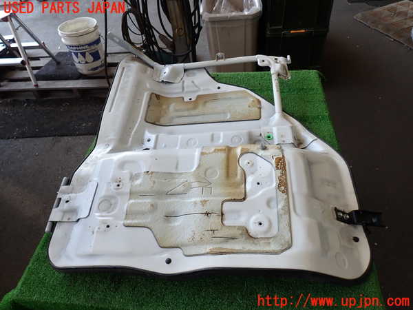 2UPJ-9239152160]ハイエースバン200系(KDH205V)エンジンアッパーカバー 中古_2