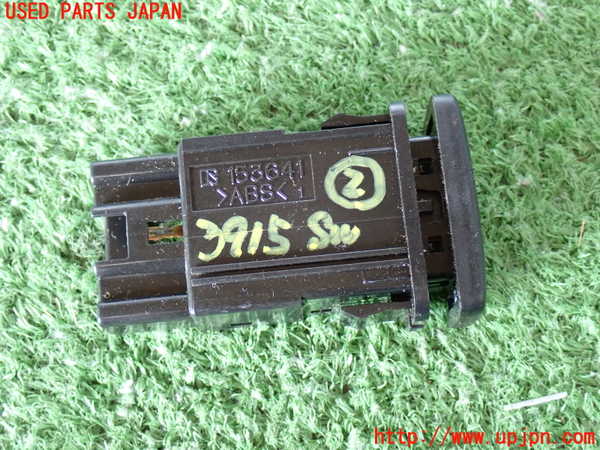 2UPJ-9239156307]ハイエースバン200系(KDH205V)スイッチ2 (AC100V) 中古_2