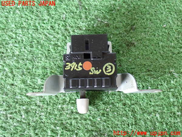 2UPJ-9239156308]ハイエースバン200系(KDH205V)スイッチ3 中古_2