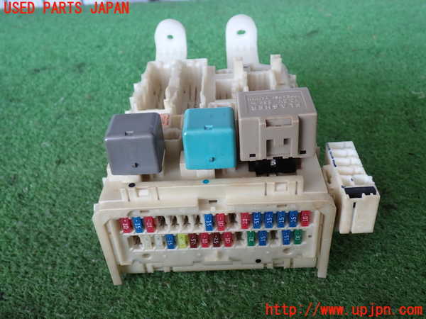 2UPJ-9239156741]ハイエースバン200系(KDH205V)ヒューズボックス1 中古_2