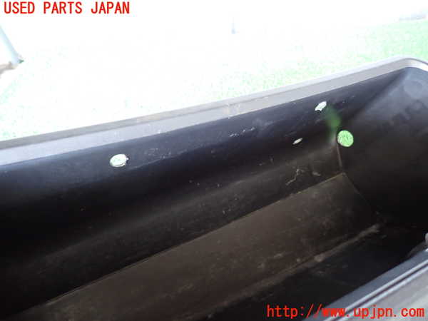 2UPJ-9239157516]ハイエースバン200系(KDH205V)グローブボックス1 中古_3