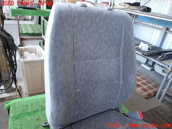 2UPJ-9239157035]ハイエースバン200系(KDH205V)運転席シート 中古_3