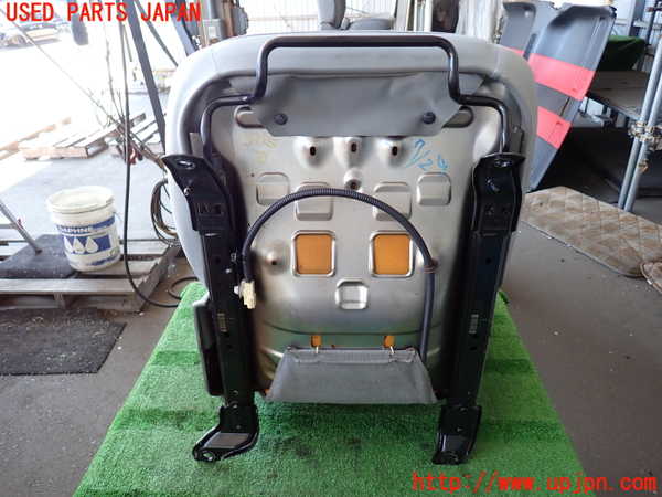 2UPJ-9239157035]ハイエースバン200系(KDH205V)運転席シート 中古_5