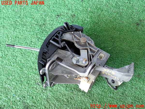 2UPJ-9239157555]ハイエースバン200系(KDH205V)ATシフトレバー 中古_4