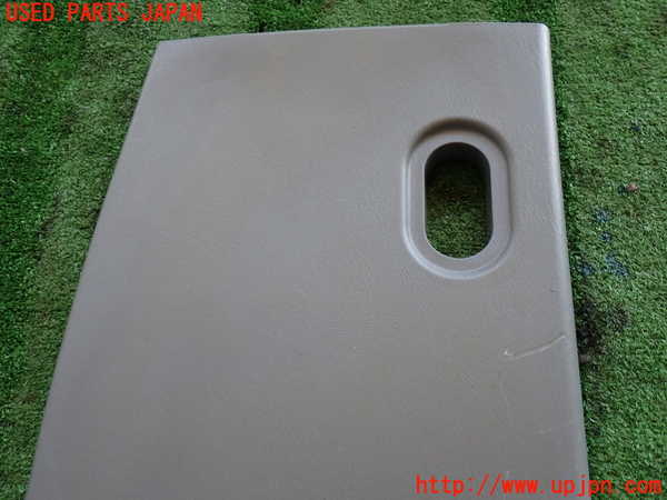 2UPJ-9239157665]ハイエースバン200系(KDH205V)右センターピラートリム 中古_2