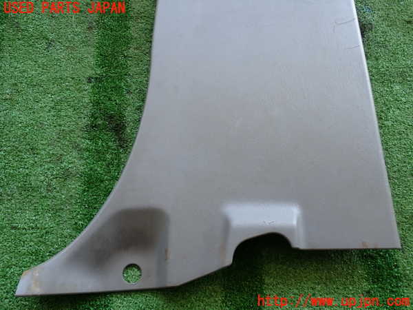 2UPJ-9239157665]ハイエースバン200系(KDH205V)右センターピラートリム 中古_3