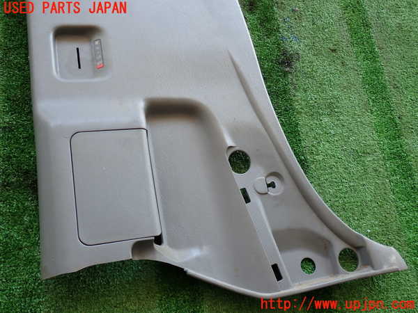 2UPJ-9239157670]ハイエースバン200系(KDH205V)左センターピラートリム 中古_3
