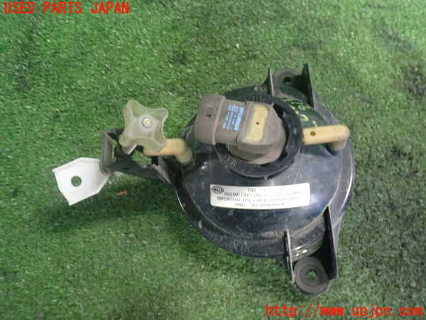 2UPJ-9239161180]ジャガー・XJ(JLDB)右フォグ 中古_2