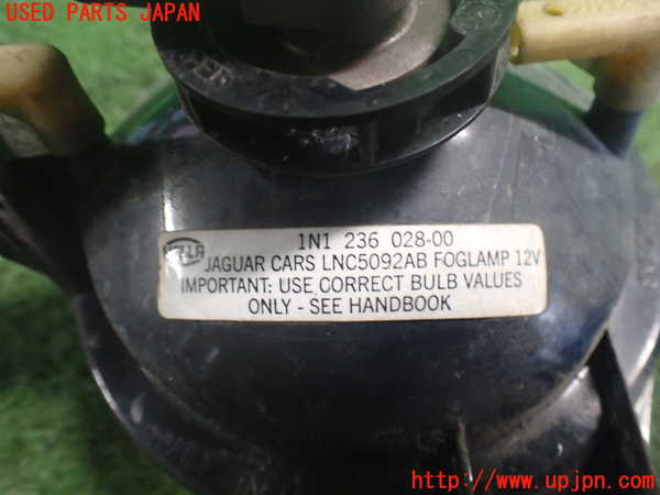 2UPJ-9239161180]ジャガー・XJ(JLDB)右フォグ 中古_3