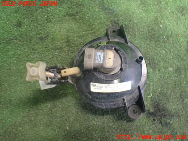 2UPJ-9239161182]ジャガー・XJ(JLDB)左フォグ 中古_2