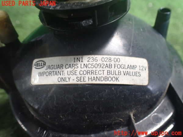 2UPJ-9239161182]ジャガー・XJ(JLDB)左フォグ 中古_3