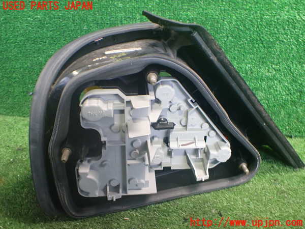 2UPJ-9239161530]ジャガー・XJ(JLDB)右テールランプ 中古_2