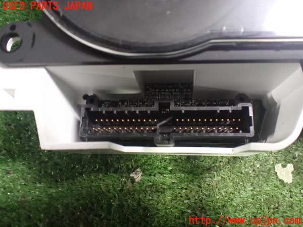 2UPJ-9239166170]ジャガー・XJ(JLDB)スピードメーター 中古_4