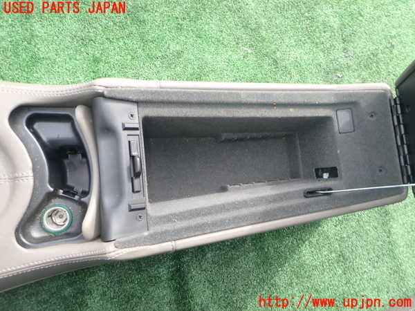 2UPJ-9239167540]ジャガー・XJ(JLDB)センターコンソール 中古_4
