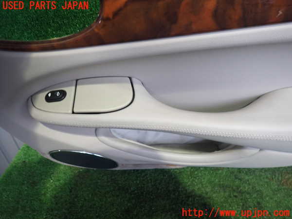 2UPJ-9239161294]ジャガー・XJ(JLDB)右後ドア内張り 中古_2