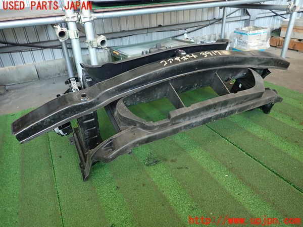 2UPJ-9239171041]BMW 323i(VB23)(E90)コアサポート 中古_4