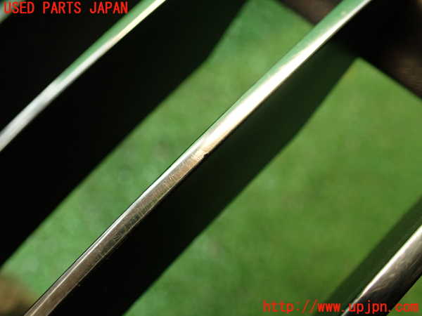 2UPJ-9239171050]BMW 323i(VB23)(E90)ラジエターグリル 中古_3