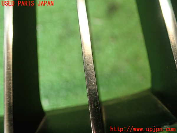 2UPJ-9239171050]BMW 323i(VB23)(E90)ラジエターグリル 中古_5