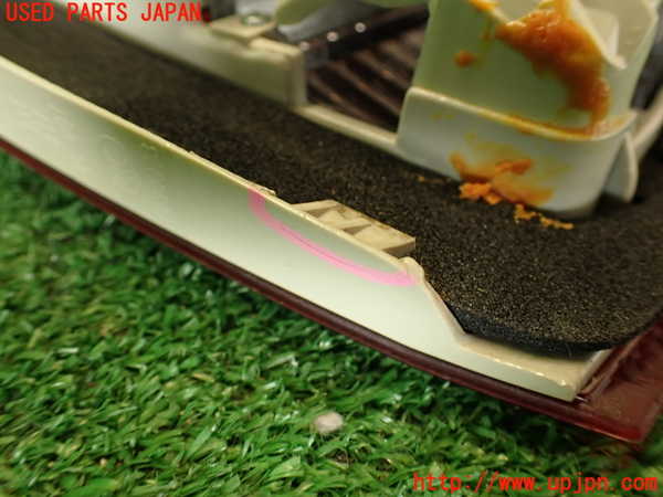 2UPJ-9239171550]BMW 323i(VB23)(E90)右リアフィニッシャー 中古_3