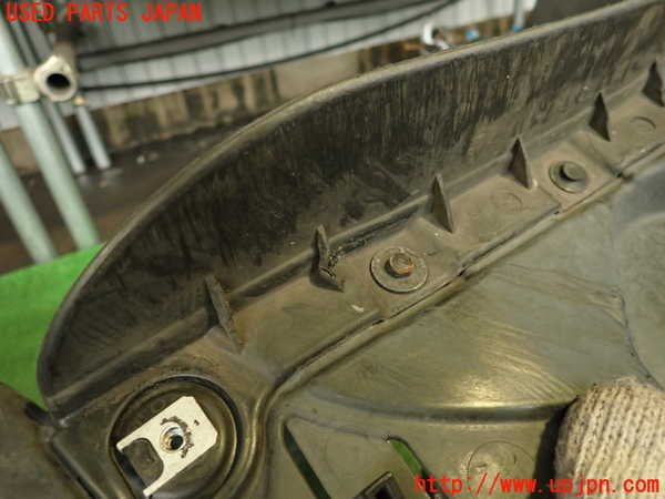 2UPJ-9239171092]BMW 323i(VB23)(E90)左前フェンダーライナー 中古_4