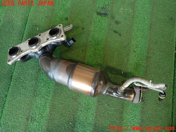 2UPJ-9239172042]BMW 323i(VB23)(E90)エキマニ2 触媒 マニバーター 中古_2