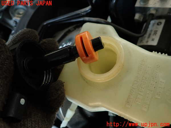 2UPJ-9239174050]BMW 323i(VB23)(E90)ブレーキマスターシリンダー 中古_3