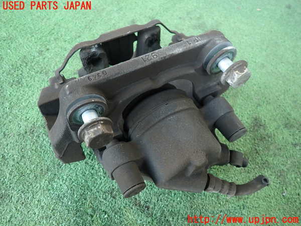 2UPJ-9239174080]BMW 323i(VB23)(E90)右フロントキャリパー 中古_3