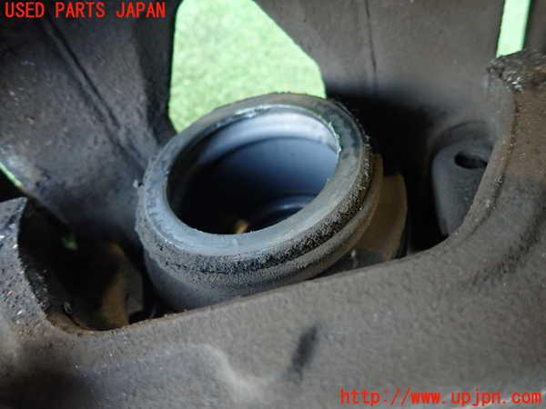 2UPJ-9239174080]BMW 323i(VB23)(E90)右フロントキャリパー 中古_4