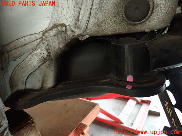 2UPJ-9239175295]BMW 323i(VB23)(E90)リアメンバー 中古_3