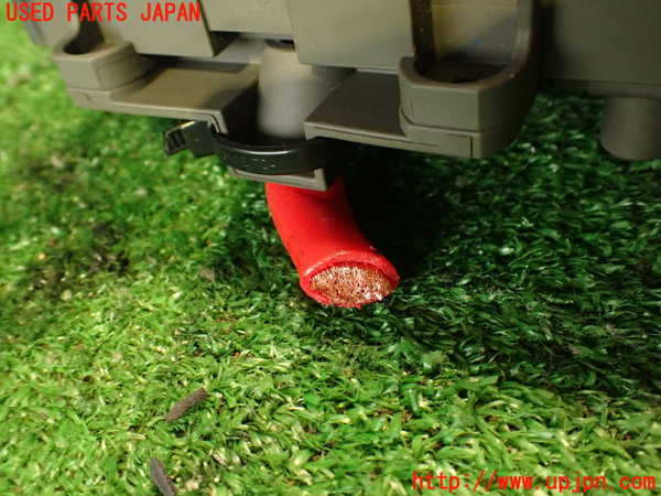 2UPJ-9239176741]BMW 323i(VB23)(E90)ヒューズボックス1 中古_3