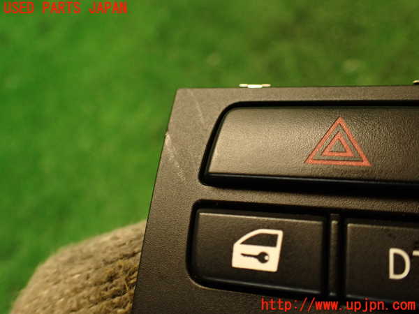2UPJ-9239176290]BMW 323i(VB23)(E90)ハザードスイッチ 中古_2